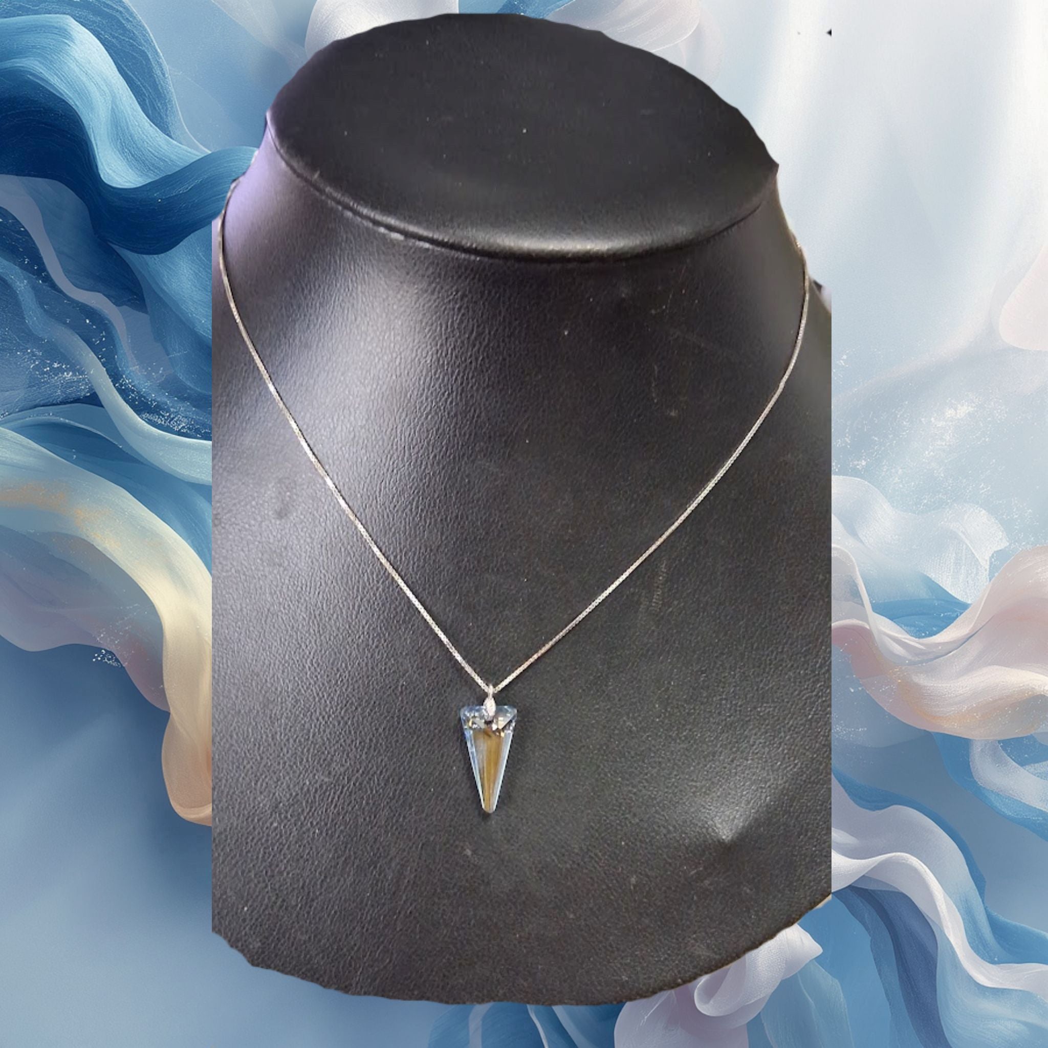 Collier Valérie Pendentif Triangle Cristal Argent Sterling | Tocara - Art & Trésorts